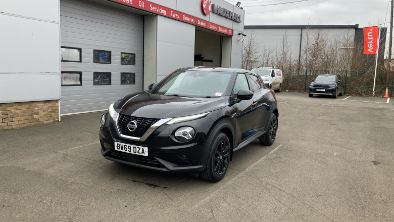 Nissan Juke 1.0 DiG-T N-Connecta 5dr Petrol Hatchback